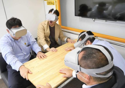 日本为了让人们了解如何应对地震而发布了VR地震体验车