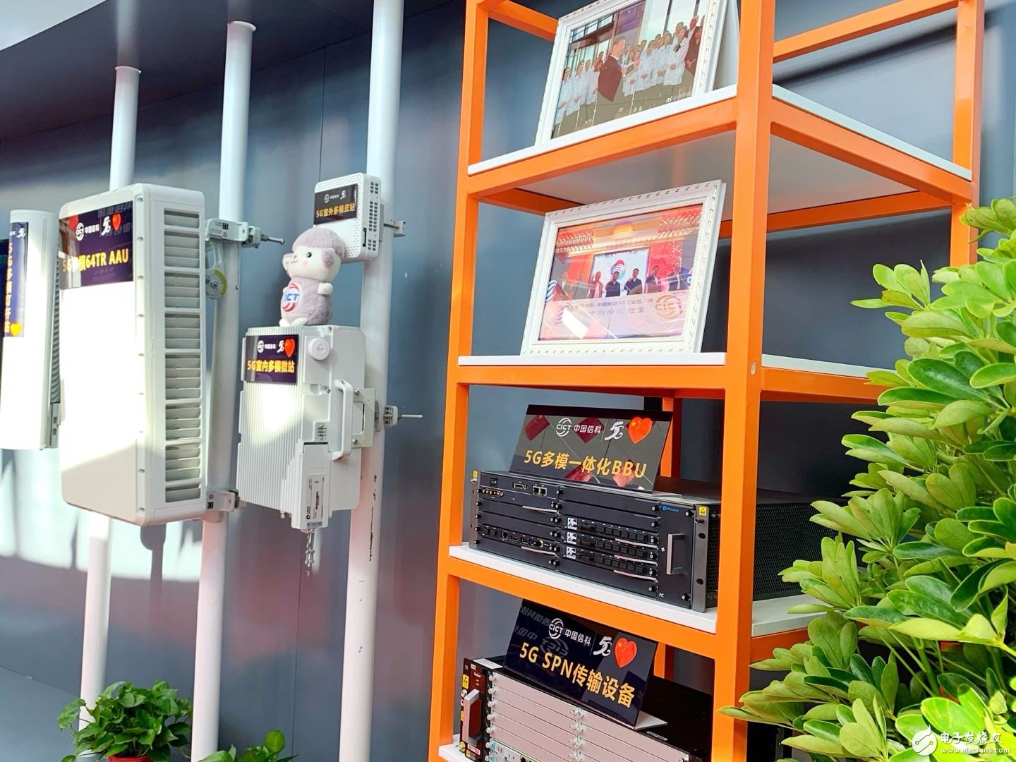 中国信科5G体验厅展示出了5G最新进展和中国5G武汉方案