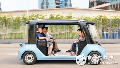 中国智能网联汽车行业发展迅速，市场规模可达千亿