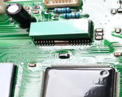 在新萄京产品设计中SMT贴片加工具有哪四大优势