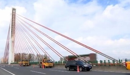 用上百个传感器守护苏州高速公路尹山斜拉桥的安全