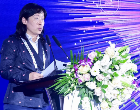 长飞公司针对5G承载网的需求研发出了多款光纤光缆...
