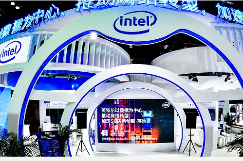 中国信息研究院朱禹涛表示5G应用的探索和推广需要...