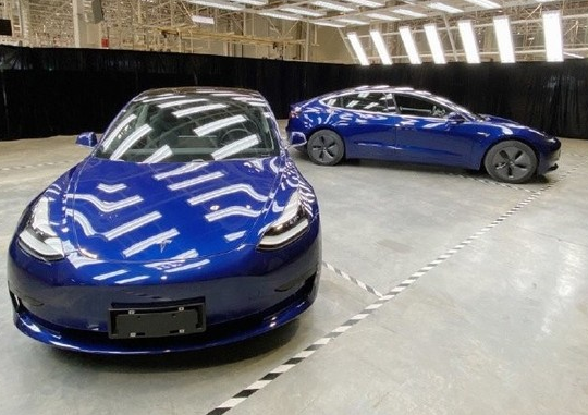 特斯拉正式发布了国产Model 3汽车