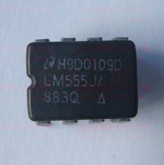 LM555M/TR