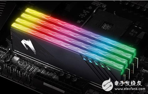 技嘉公布新版Aorus RGB DDR4内存,其性能减速4%