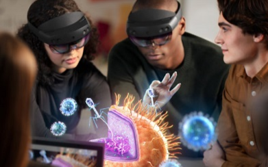微软HoloLens 2将是混合现实头显中的重大...