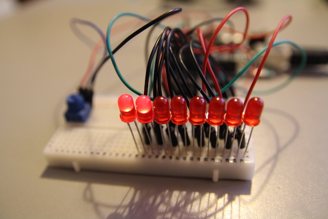 使用Arduino制作Knight Rider LED扫描仪