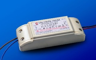 意法半导体最新发布可编程12通道RGB-LED驱...