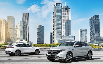 奔驰全新EQC纯电SUV 看似繁冗的设计实际上更...