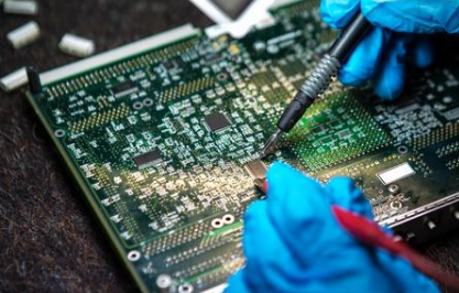 华为在零件和芯片方面已经取得了重大的技术突破