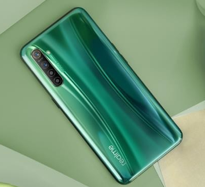 realme X2牛油果配色曝光在光线的照射下可...