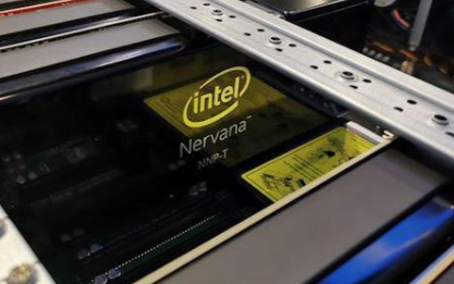 Supermicro推出新款英特尔Nervana...