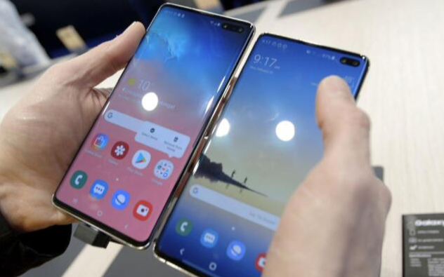 2019Q3全球高端智能手机苹果占据52%市场份...