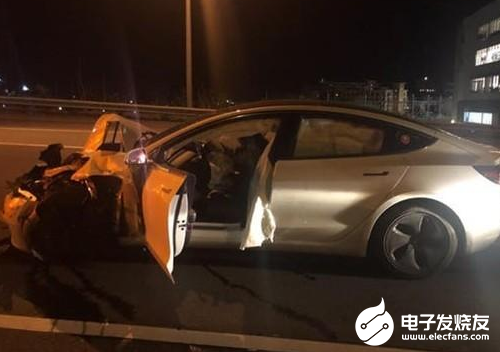 特斯拉的Autopilot又闯祸 这次直接追尾巡...