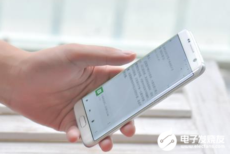 三星智能手机为何能保持全球第一 毕竟打铁还需自身...