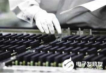 英特尔突破存储瓶颈 战略起了非常重要的作用
