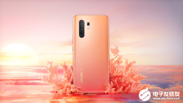 vivo X30设计细节曝光机身背部搭载了四颗摄像头支持60倍数字变焦