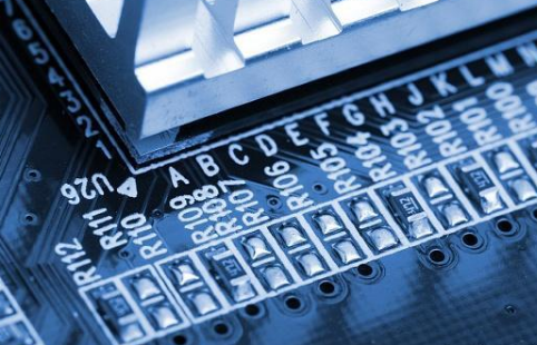 量子计算机芯片实现技术突破,解决重大难题不在话下