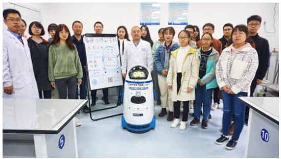 人工智能机器人怎样为自己找工作
