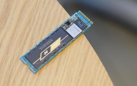 东芝推出RD500 NVMe固态硬盘,读取速度达3400MB/S