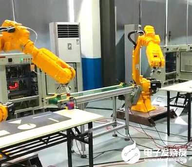 AI技术与机器人技术深度结合 安防机器人热度也在渐渐上升  