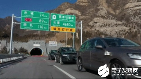 四维图新联手各大巨头 共同展开中国首次高速公路无人驾驶队列测试