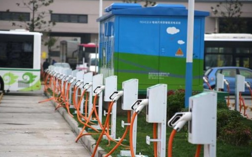 稳步增长,2019年我国充电设施达到51.6万台
