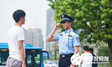 Rokid发布全新AR眼镜 为行业客户打造的超强AI.AR助手