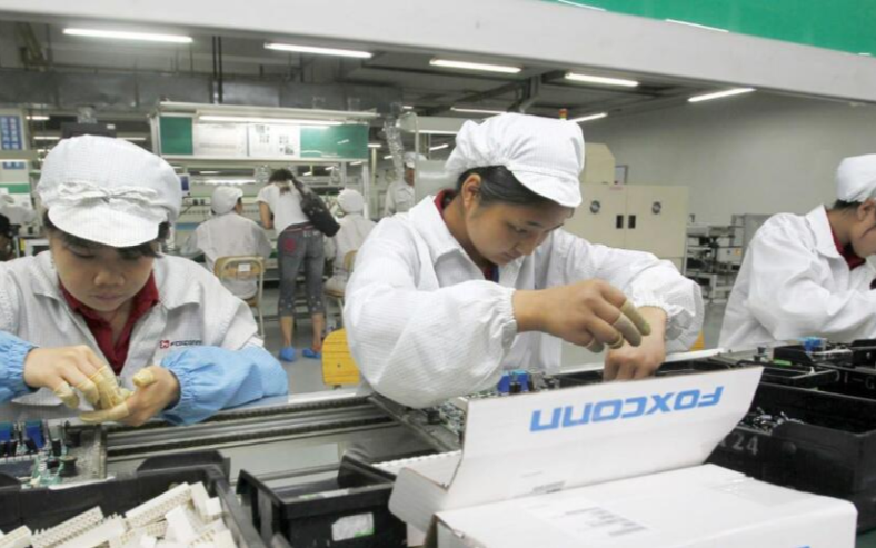 蘋果供應商富士康計劃10日恢復在中國工廠大規模生...