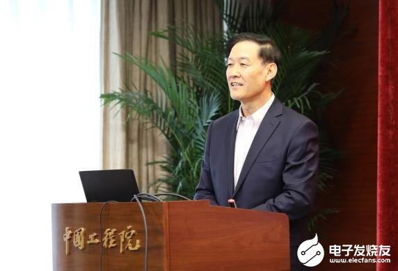 移动通信技术如何向后5G和6G天线系统技术演进和创新