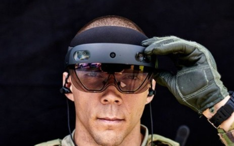 微软公布AR头盔Hololens 2,专为军工业...