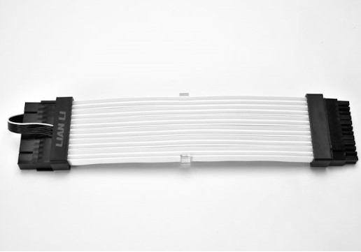 联力推出Strimer Plus电源连接线,可实现多种RGB效果