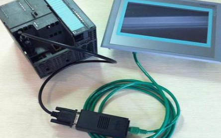 为什么PLC控制系统能在高速液压夯实机中脱颖而出
