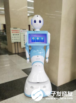 医疗机器人助力疫情防控 成为人类的好帮手