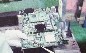 单手拿PCB板将会对电路板造成怎样的危害