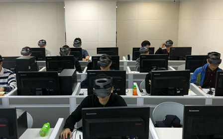 疫情来临后,虚拟现实技术起到了很大的作用