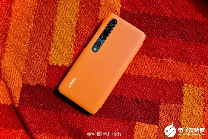 小米10/Pro翻盖保护套发售,视窗可显示时间和状态