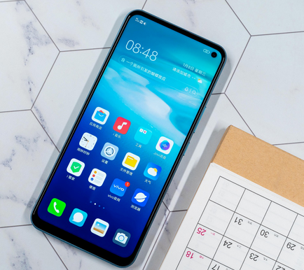 vivo Z6将于3月8日正式开售该机采用了44...
