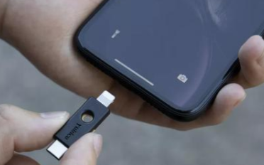 iPhone 12或将采用Type-C接口并搭配...