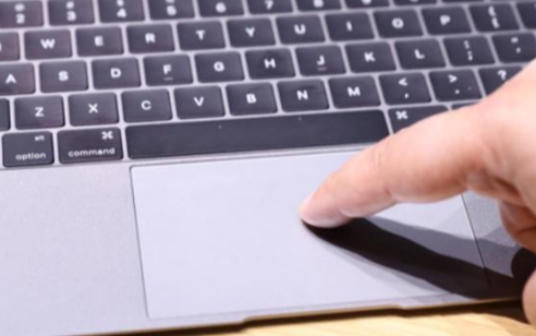 MacBook或将会配备带触觉反馈键的触摸屏键盘