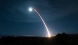 太空旅行终于实现 马斯克宣布将在2021送三名游...