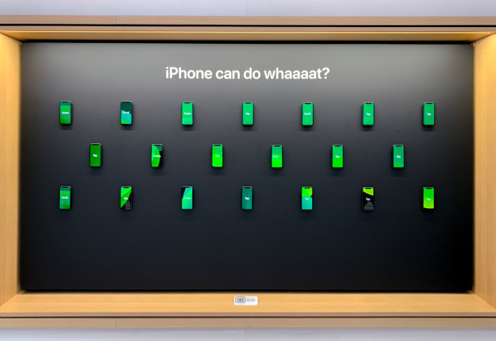 iPhone新的交互式体验,苹果设实机展示墙