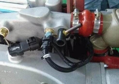 冷却液温度传感器结构_冷却液温度传感器功能