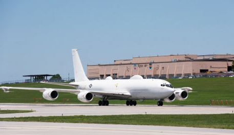美国奥法特空军将接收一套洲际弹道导弹发射控制系统...