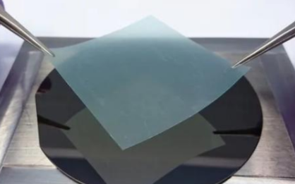 超薄二维半导体研制成功,1纳米芯片不再遥远