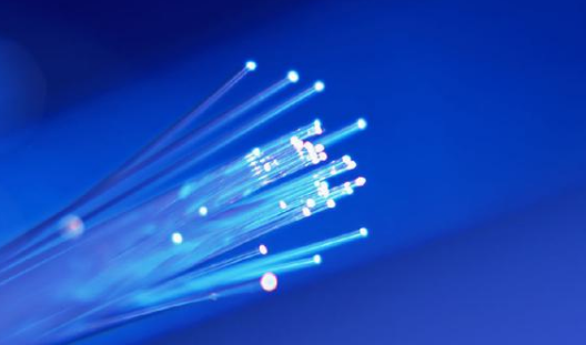 光纤通信是什么,它是如何实现信息传输的