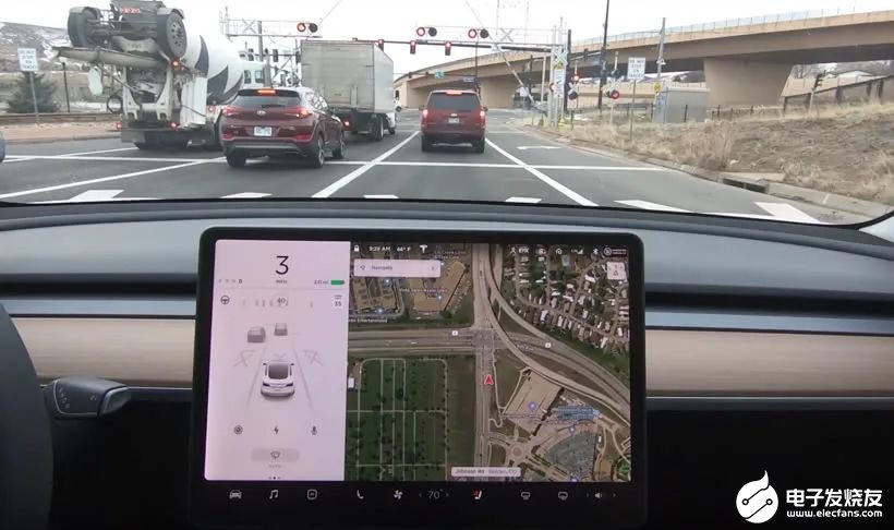 城市交通场景自动驾驶还有多远 特斯拉Autopilot系统能识别红绿灯
