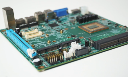 国产处理器研制成功,其性能堪比Intel i5-7400