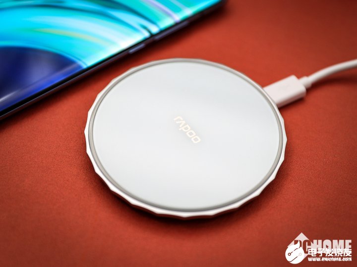 雷柏XC500无线充电器性能评测,具有绝佳的兼容性及安全性